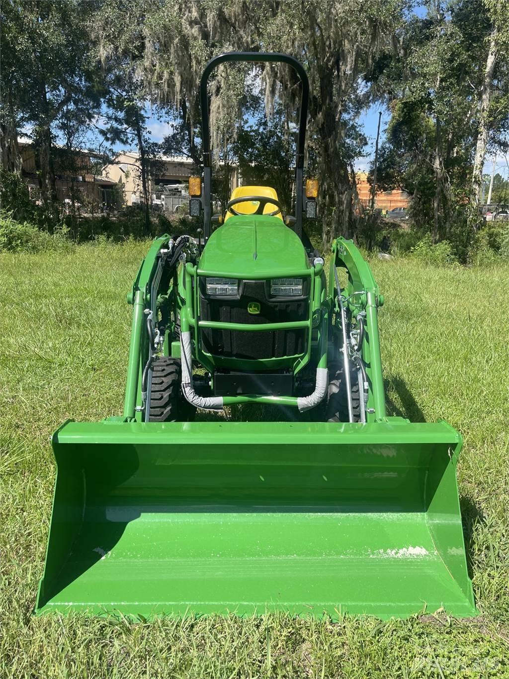 John Deere 1025R Mikrociągniki