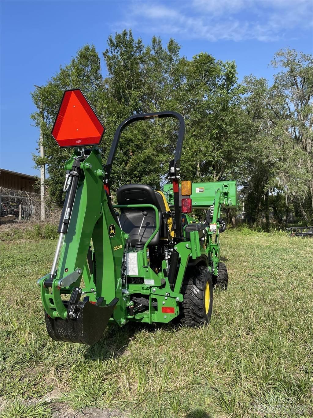 John Deere 1025R Mikrociągniki