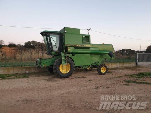 John Deere 1177 Kombajny zbożowe