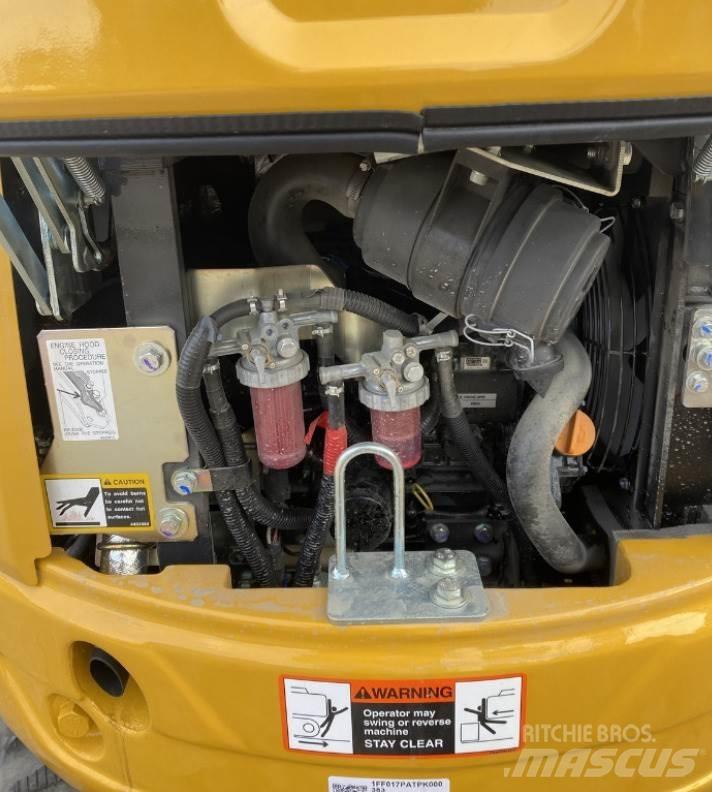 John Deere 17 P Minikoparki