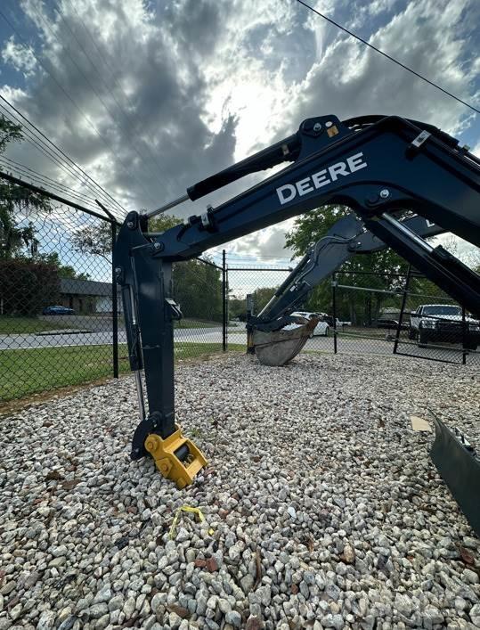 John Deere 17 P Minikoparki