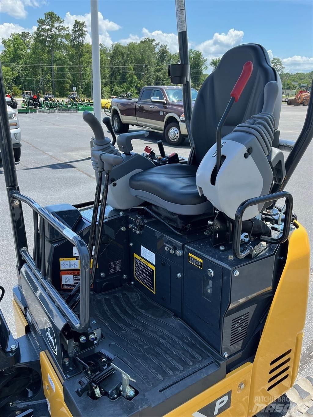 John Deere 17 P Minikoparki