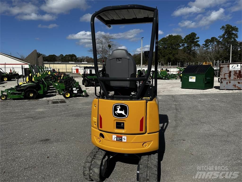 John Deere 17 P Minikoparki