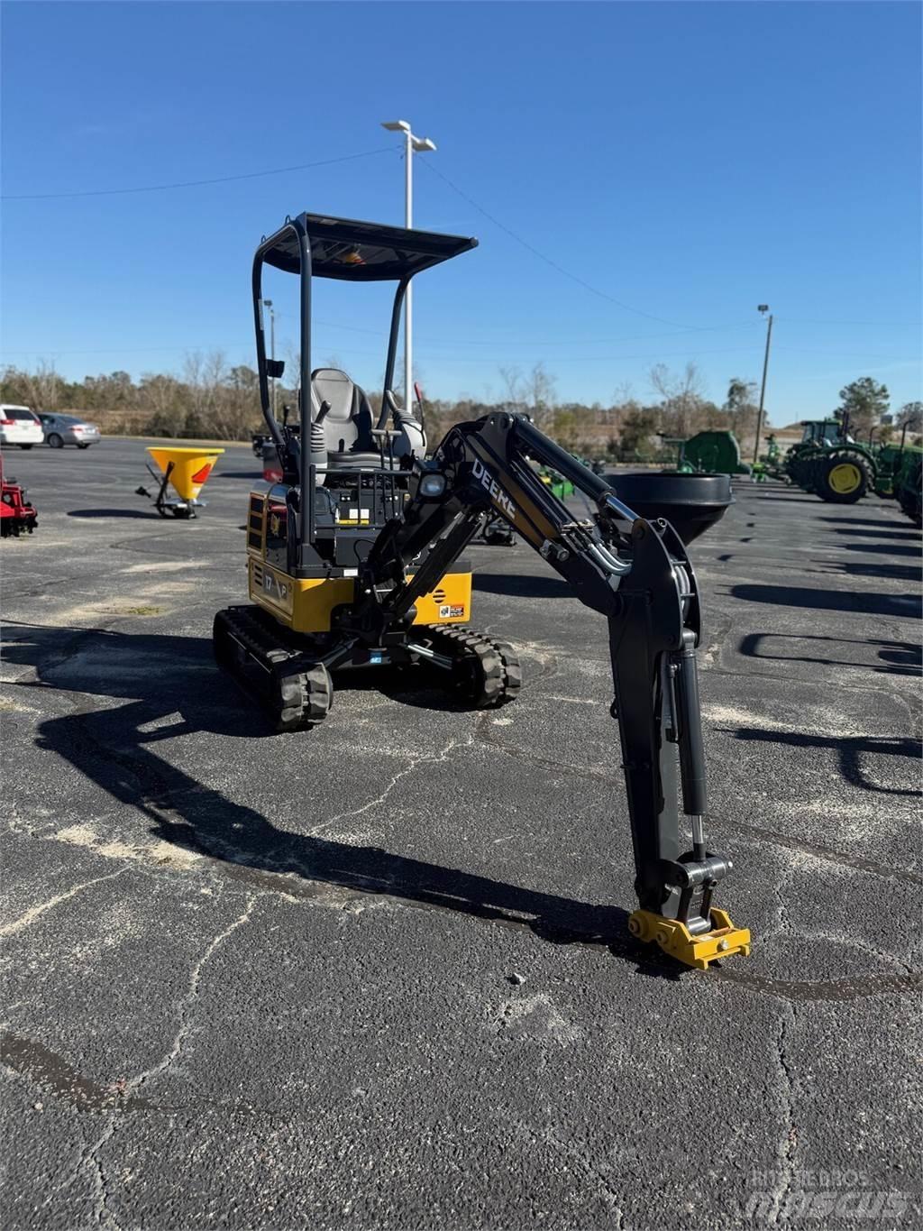 John Deere 17 P Minikoparki