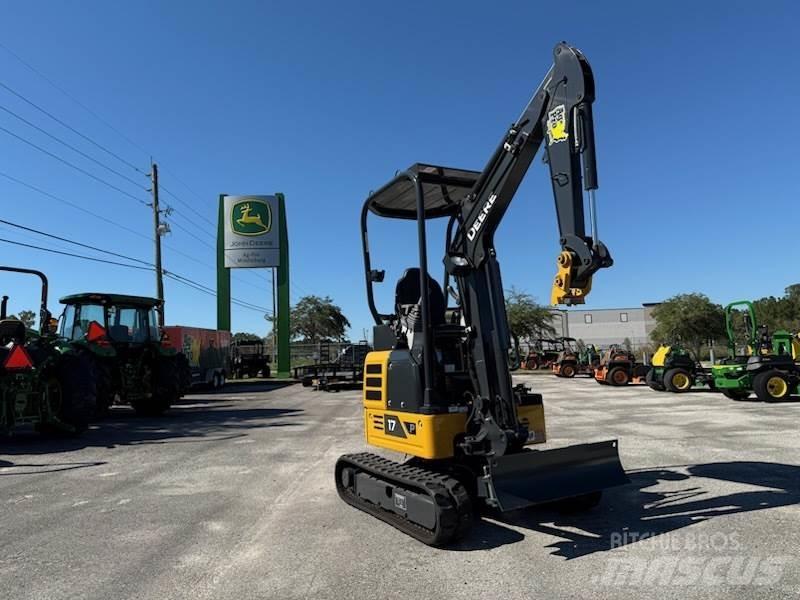 John Deere 17 P Minikoparki