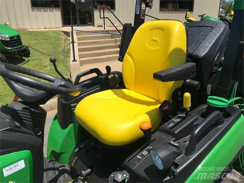 John Deere 2025R Mikrociągniki