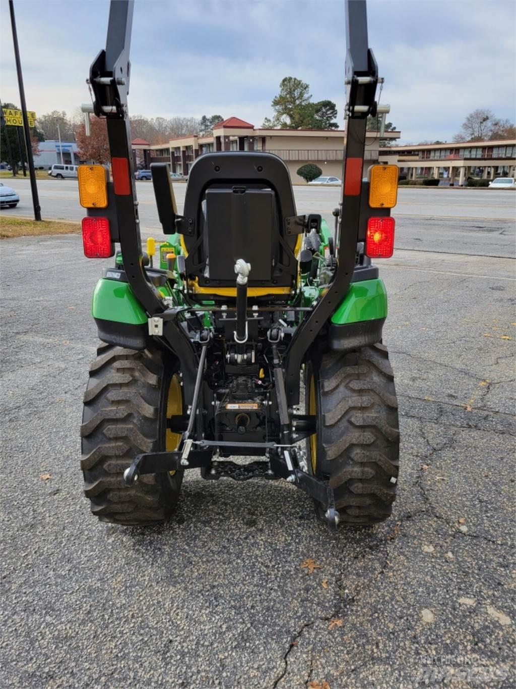 John Deere 2025R Mikrociągniki
