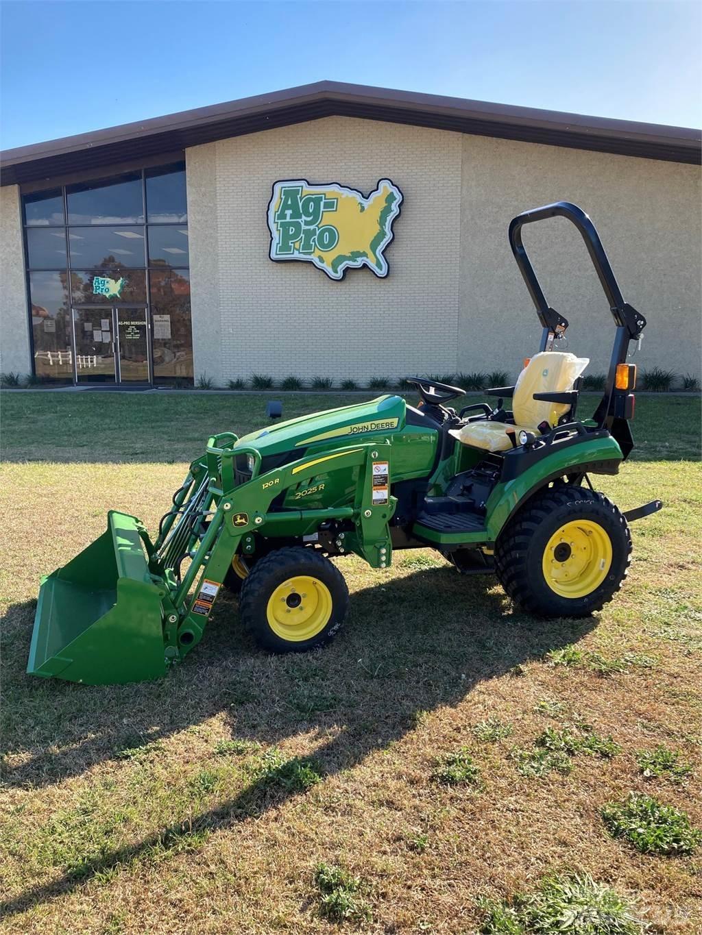 John Deere 2025R Mikrociągniki