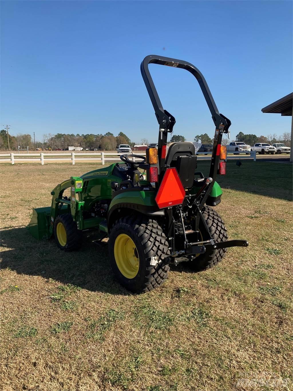 John Deere 2025R Mikrociągniki