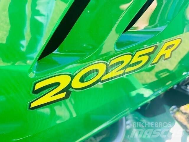 John Deere 2025R Mikrociągniki