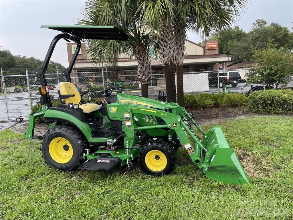 John Deere 2025R Mikrociągniki