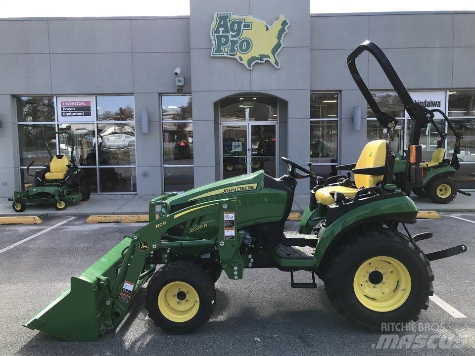 John Deere 2025R Mikrociągniki
