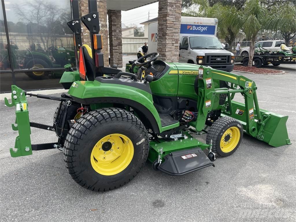John Deere 2032R Mikrociągniki