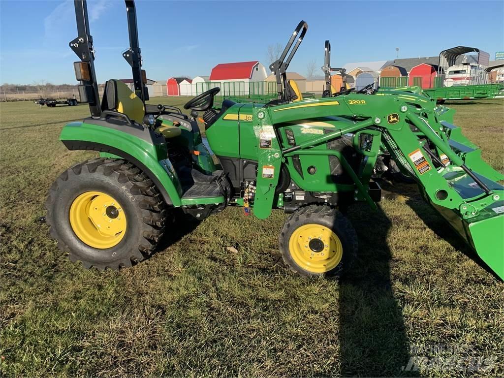 John Deere 2032R Mikrociągniki