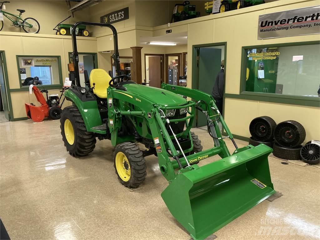 John Deere 2032R Mikrociągniki