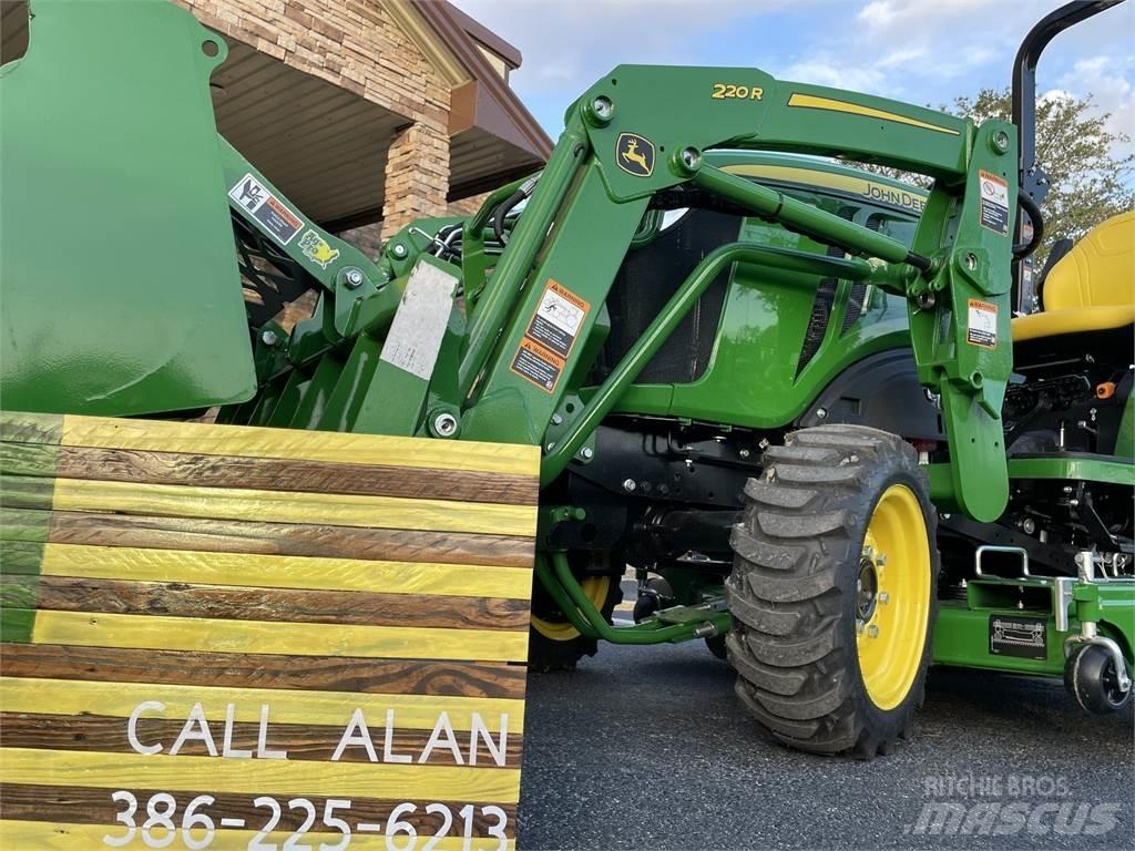 John Deere 2032R Mikrociągniki