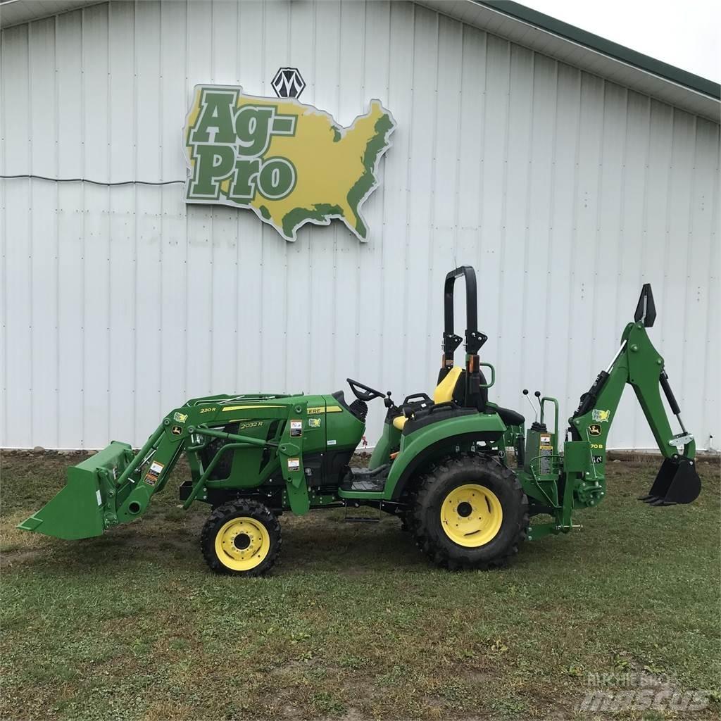 John Deere 2032R Mikrociągniki