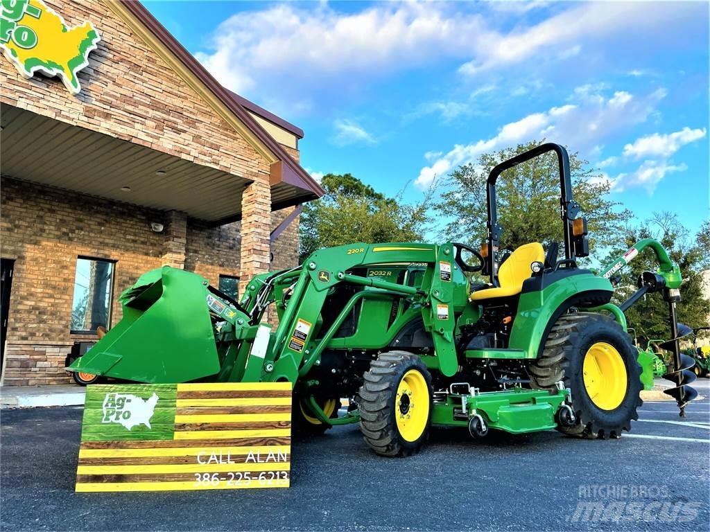 John Deere 2032R Mikrociągniki