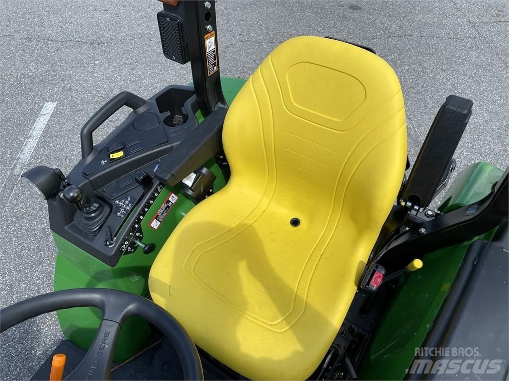 John Deere 2038R Mikrociągniki