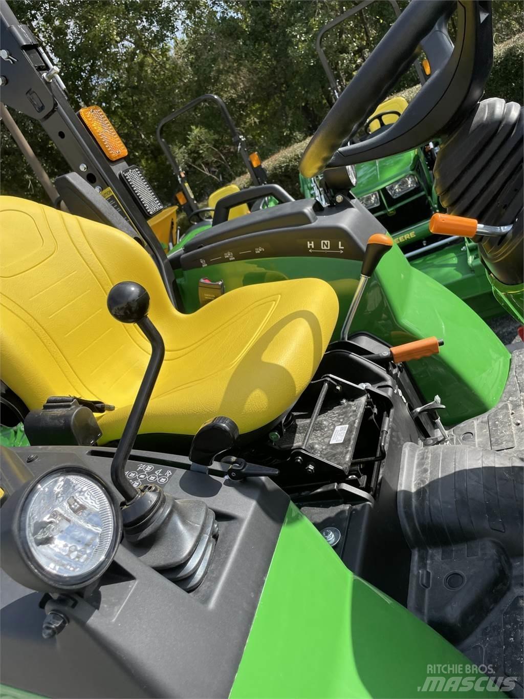 John Deere 2038R Mikrociągniki