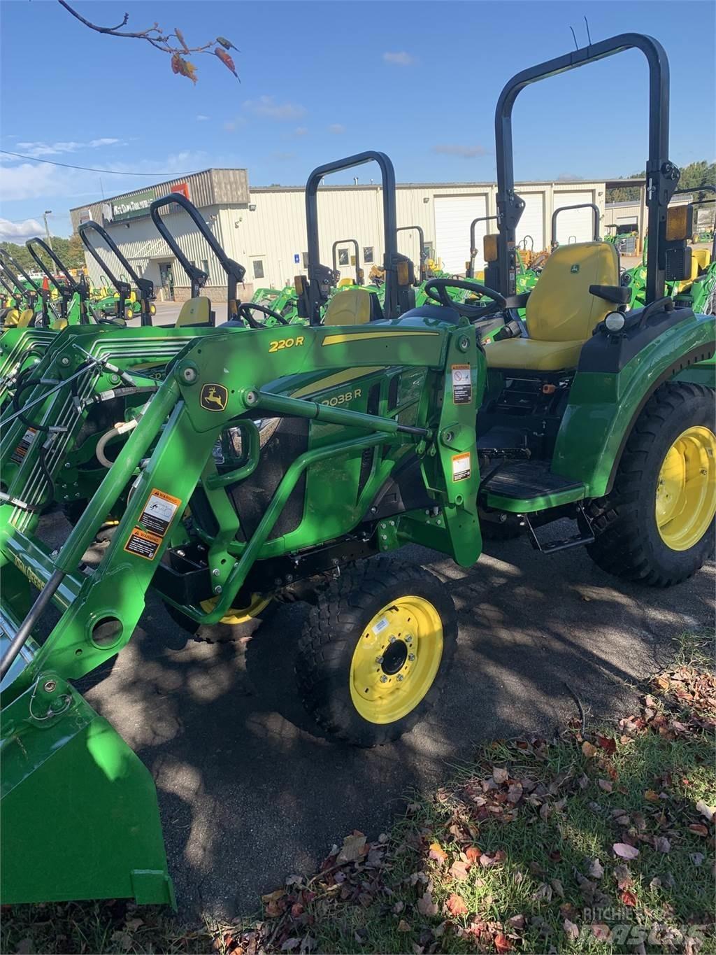 John Deere 2038R Mikrociągniki