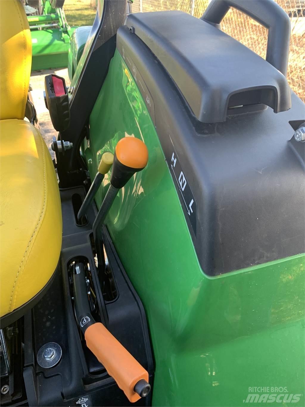 John Deere 2038R Mikrociągniki