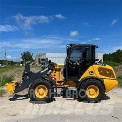 John Deere 204 G Miniładowarki