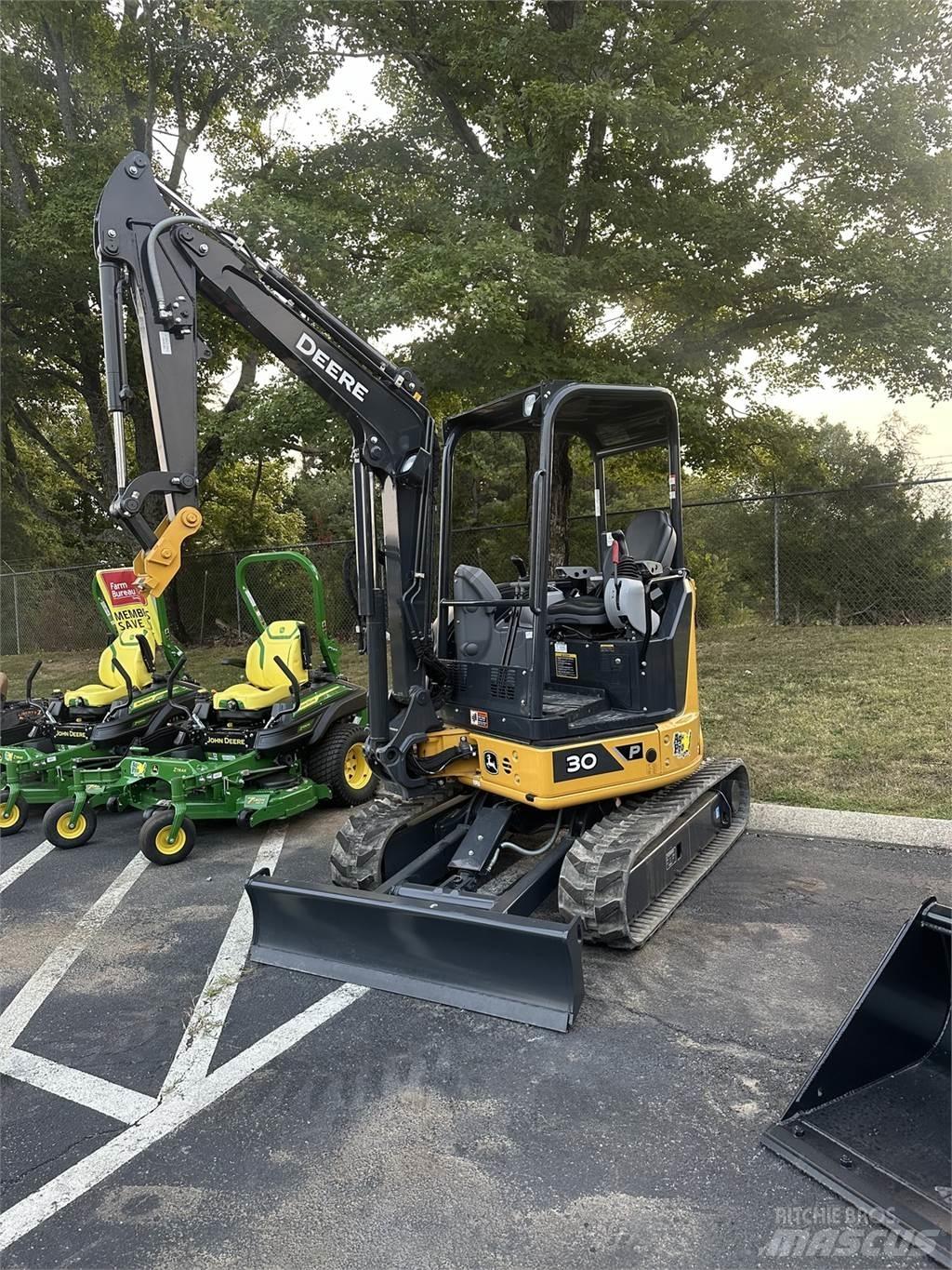 John Deere 30 P Minikoparki