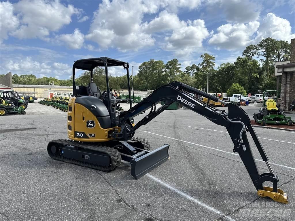 John Deere 30 P Minikoparki