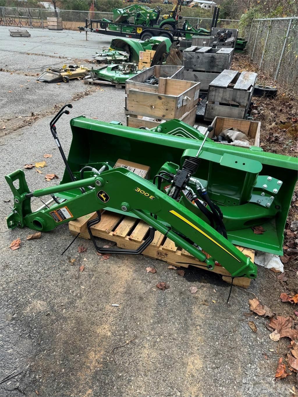 John Deere 300E Maszyny rolnicze - Inne