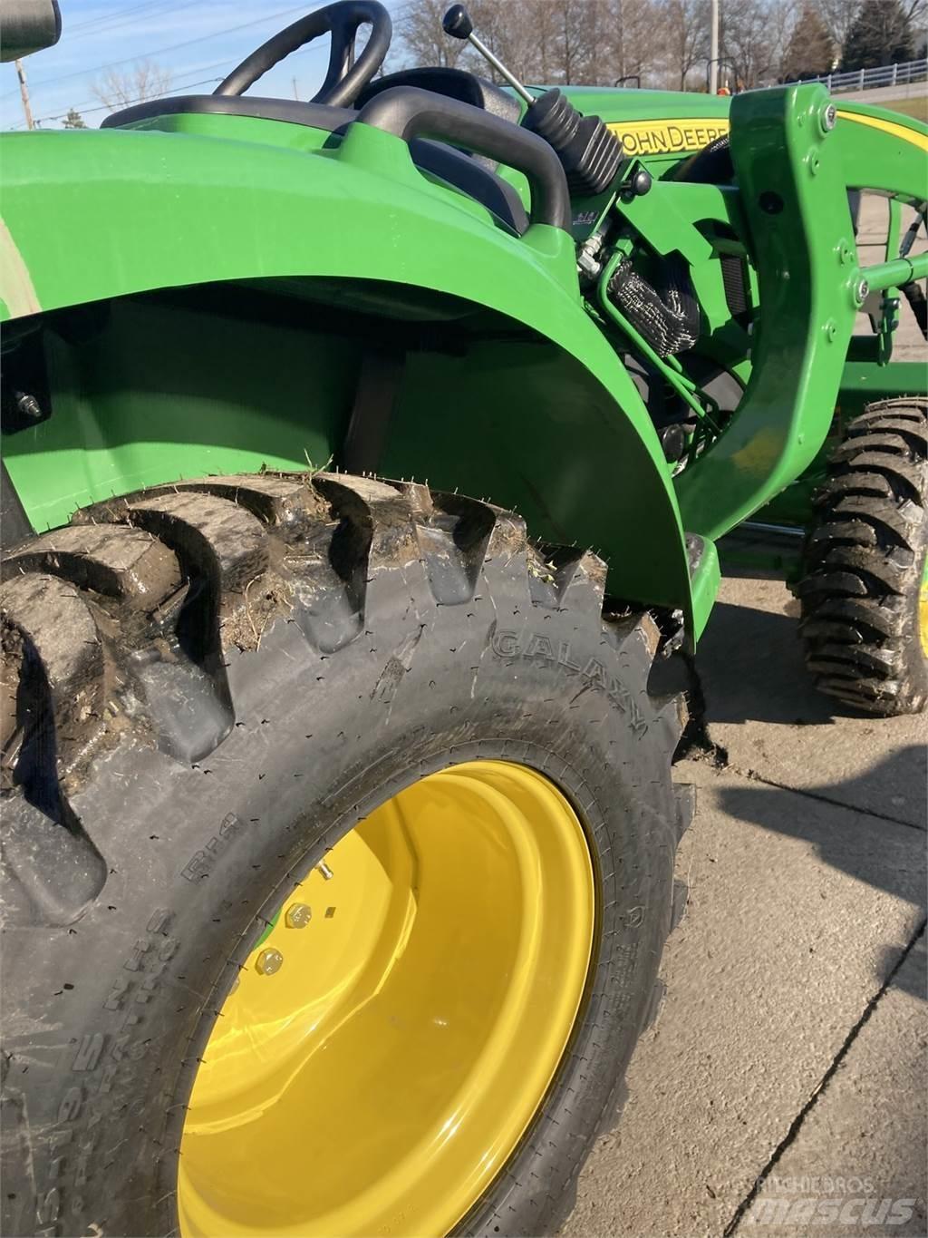 John Deere 3025D Mikrociągniki