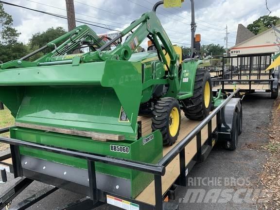John Deere 3025E Mikrociągniki