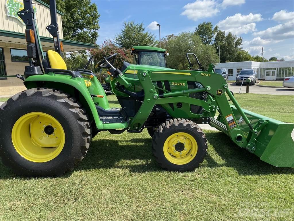John Deere 3025E Mikrociągniki