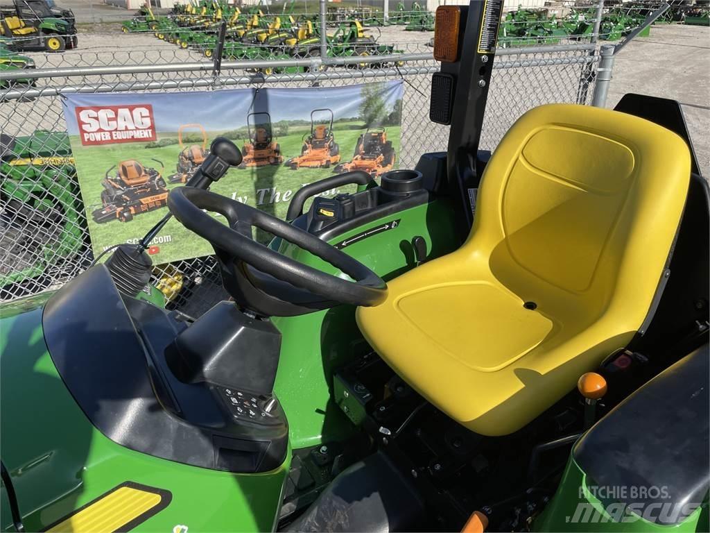 John Deere 3032E Mikrociągniki