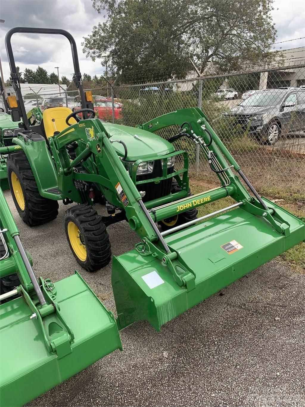 John Deere 3032E Mikrociągniki