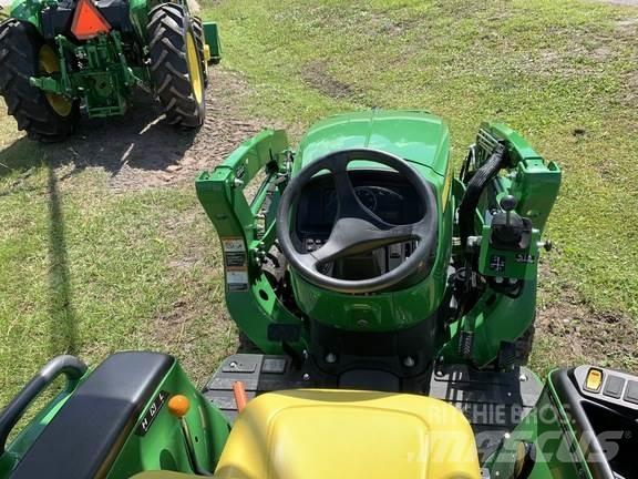 John Deere 3038E Mikrociągniki