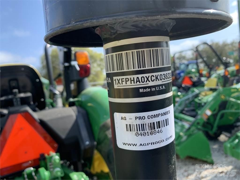 John Deere 3038E Mikrociągniki