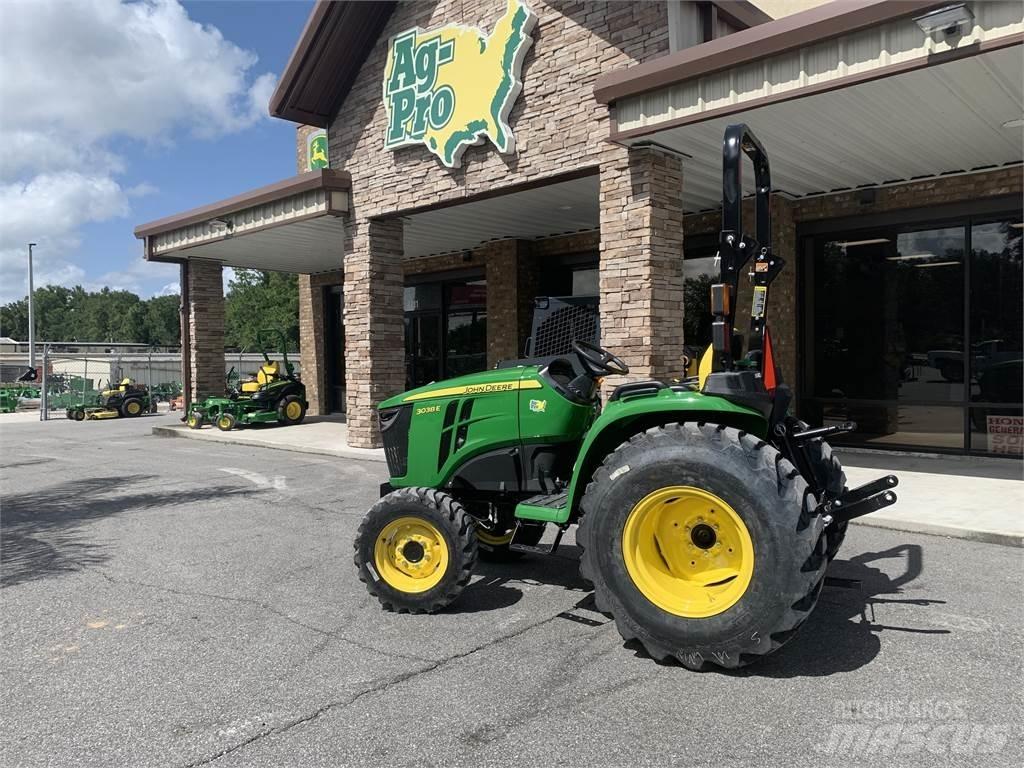 John Deere 3038E Mikrociągniki