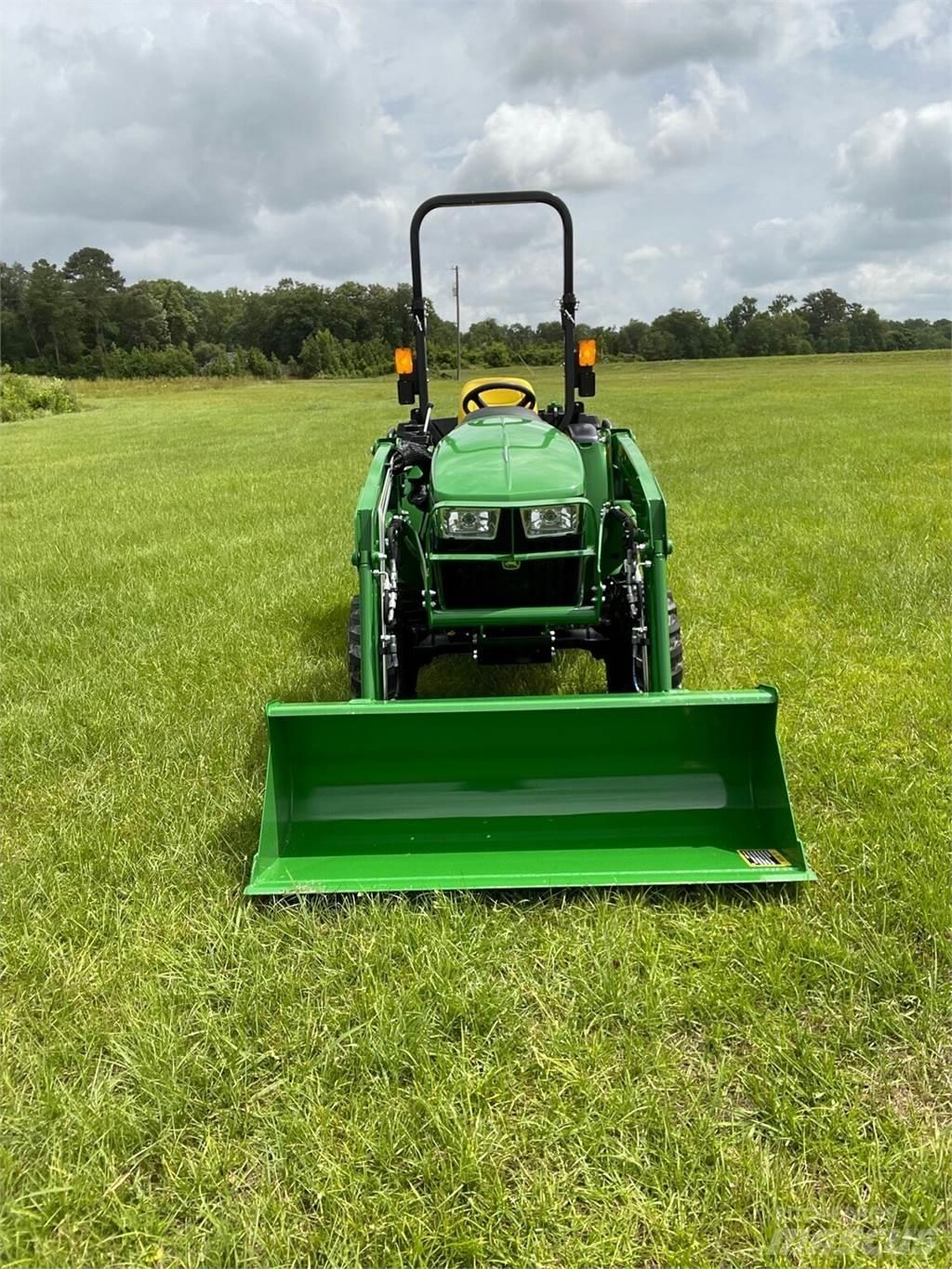 John Deere 3038E Mikrociągniki
