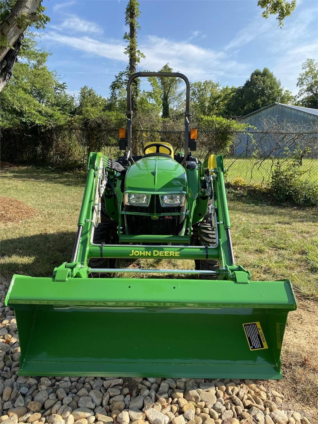 John Deere 3038E Mikrociągniki