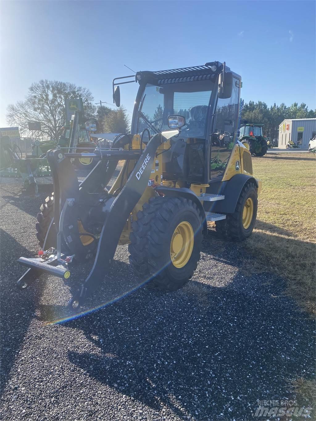 John Deere 304 G Miniładowarki