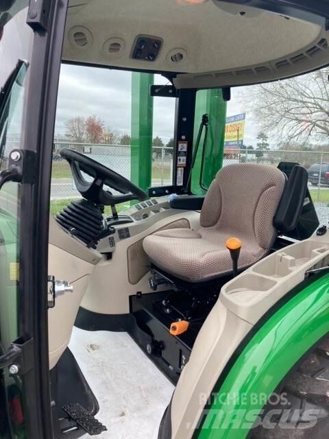 John Deere 3046R Ciągniki rolnicze