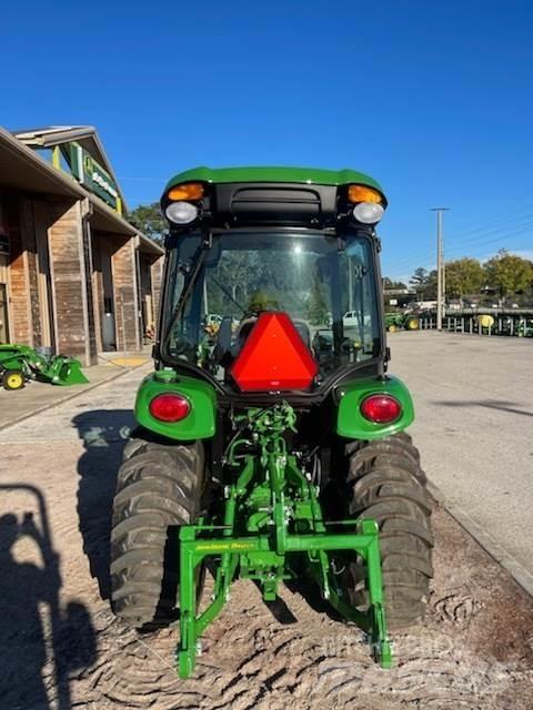 John Deere 3046R Ciągniki rolnicze