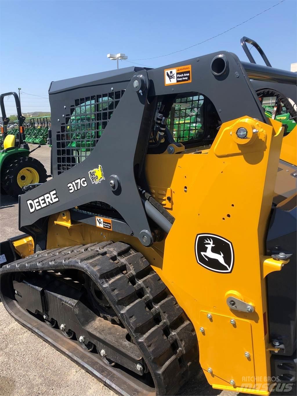 John Deere 317G Miniładowarki