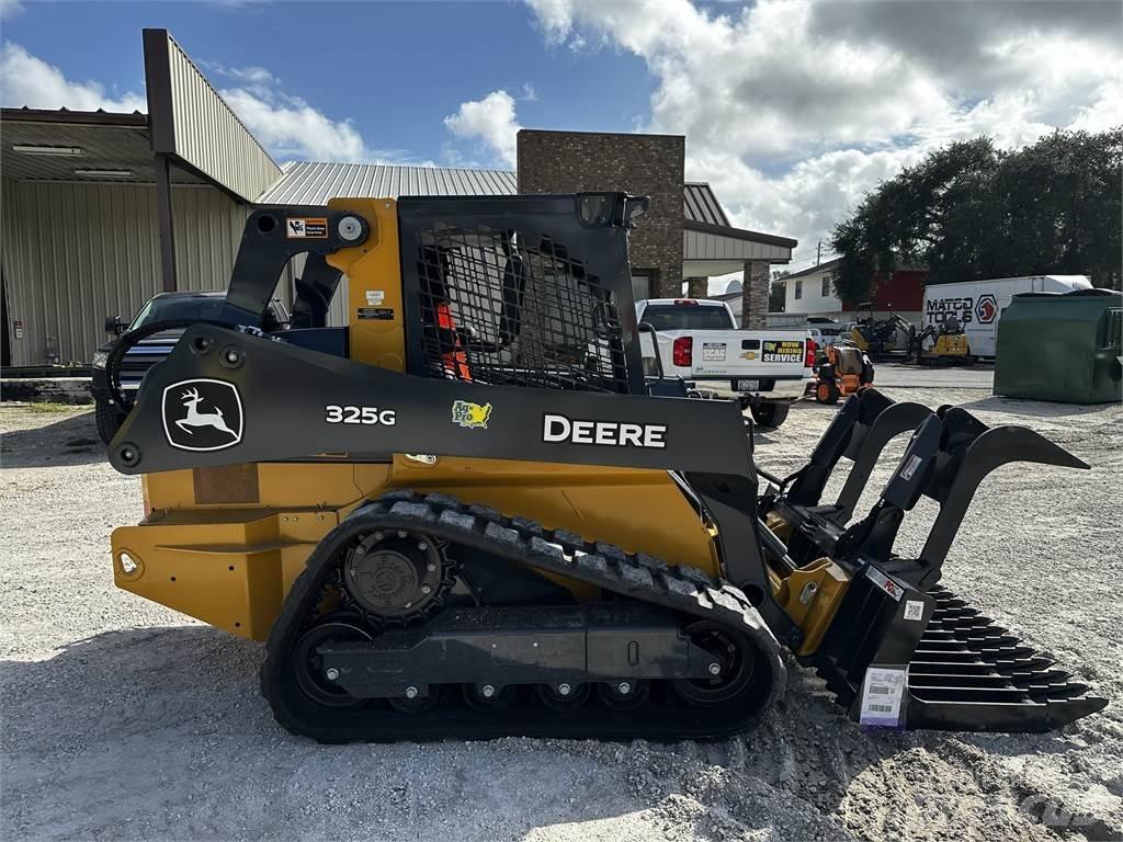 John Deere 325G Miniładowarki