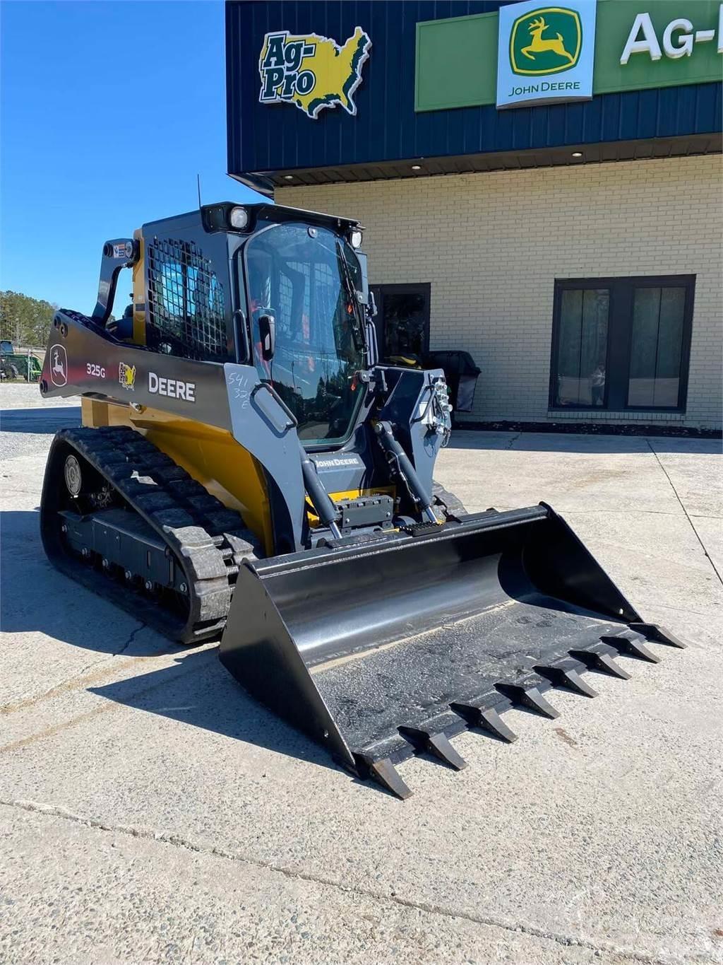 John Deere 325G Miniładowarki