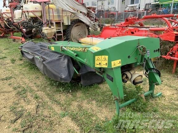 John Deere 328A Kosiarki ze wstępną obróbka paszy