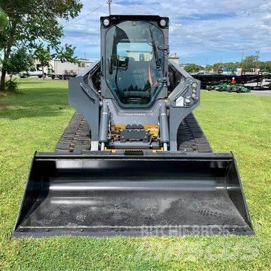 John Deere 331G Miniładowarki