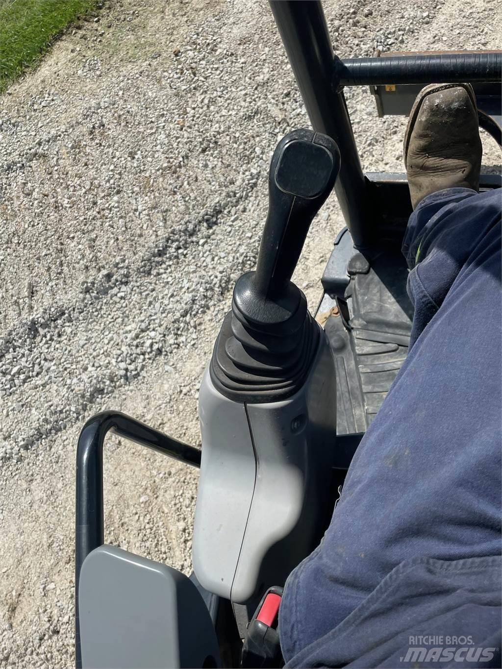 John Deere 35G Minikoparki