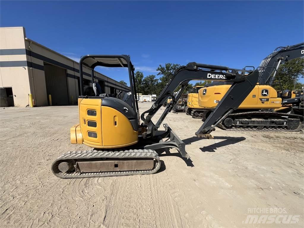 John Deere 35G Minikoparki